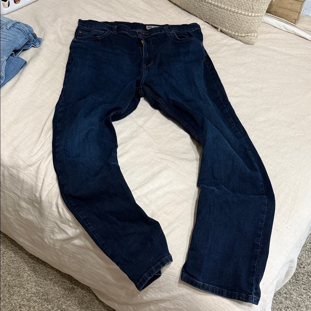 Wrangler Men's Deep Indigo Relaxed Jeans